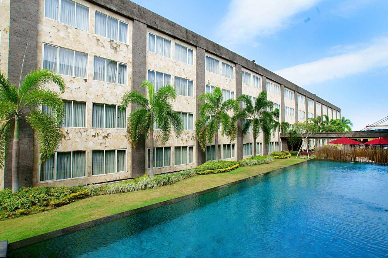 Aston Denpasar Hotel & Convention Esterno foto