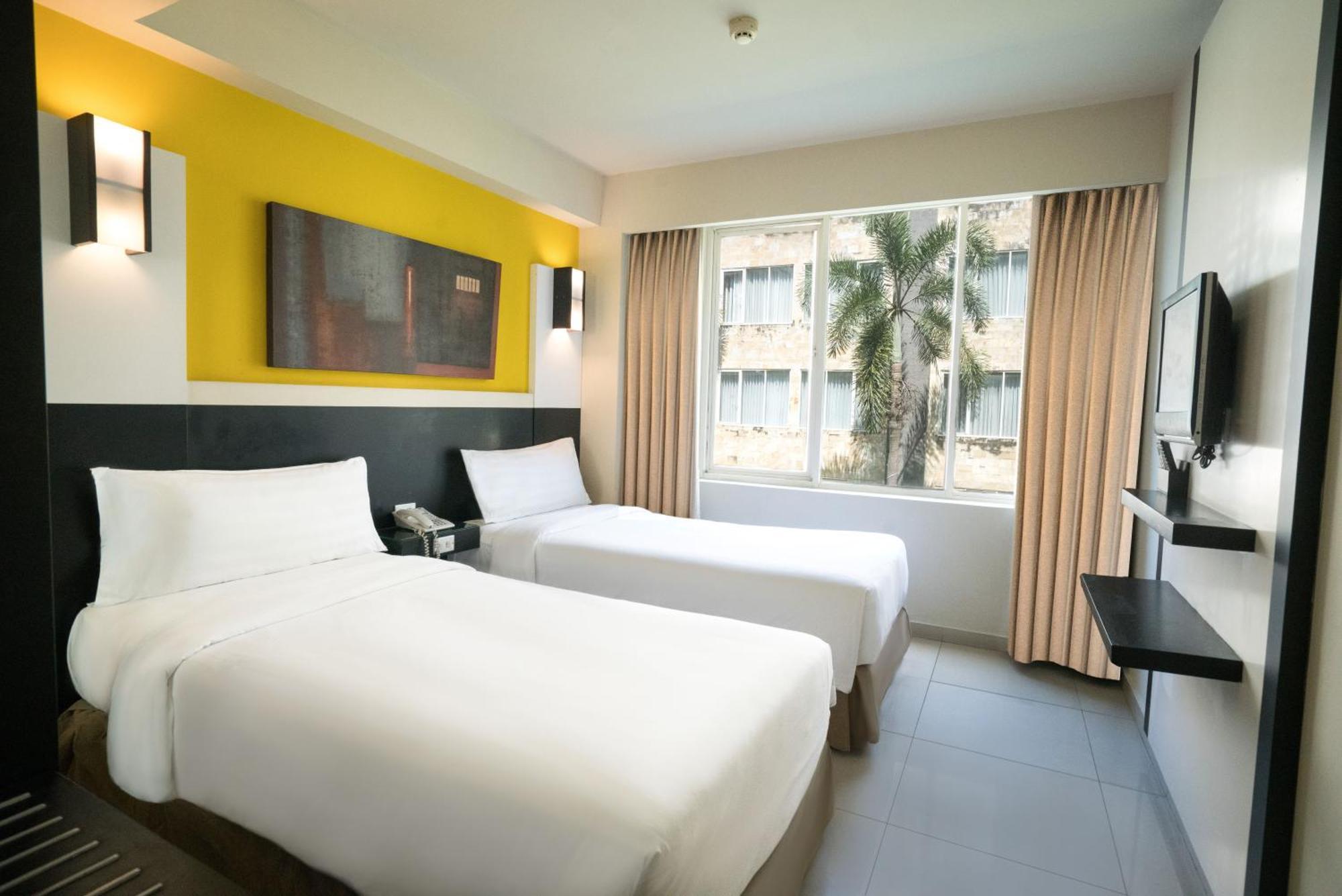 Aston Denpasar Hotel & Convention Esterno foto